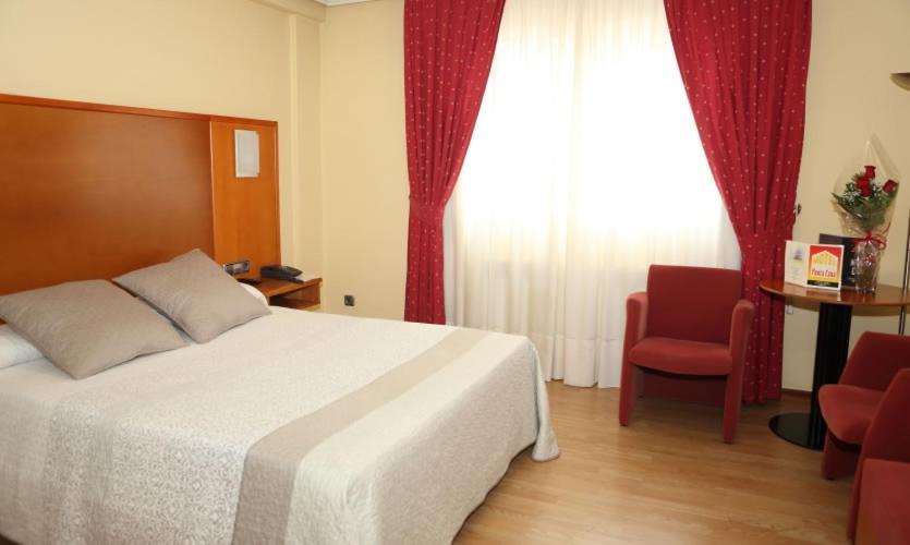 Motel Punta Cana Sigueiro Buitenkant foto